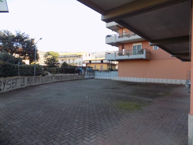 >Locale commerciale Caserta